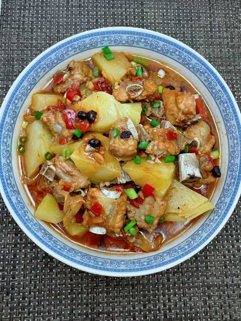 土豆蒸排骨