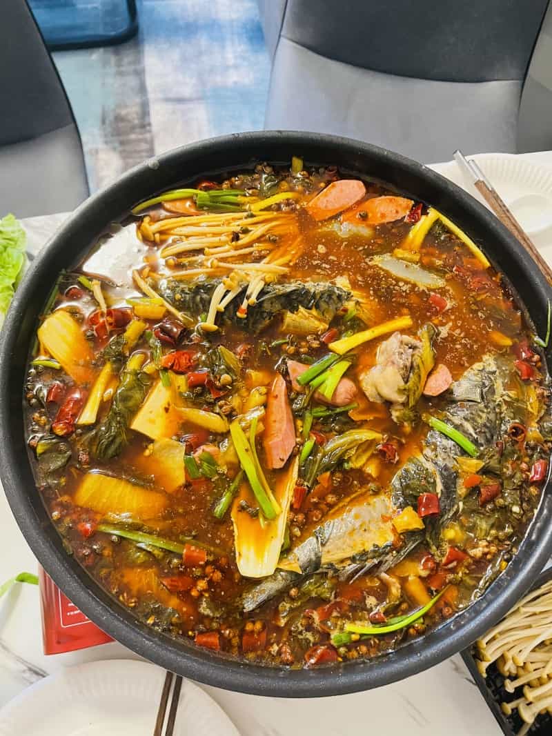 鯽魚田雞火鍋