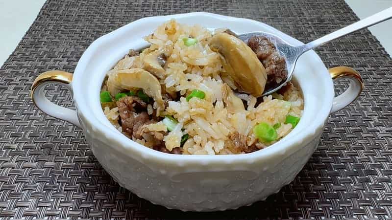 口整容牛肉燜飯