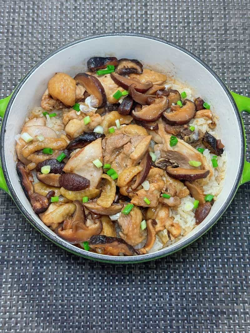 香菇雞腿飯