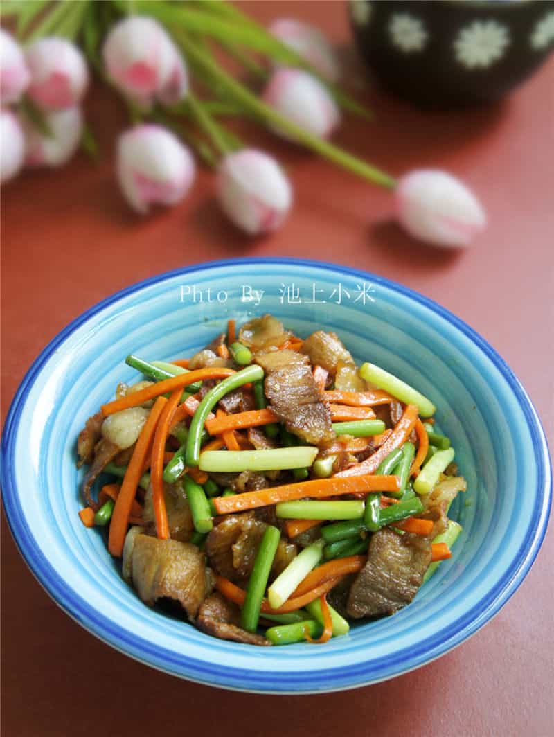 胡蘿蔔蒜苔炒肉片