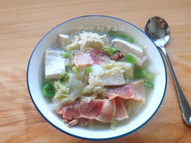 火腿燉白菜豆腐
