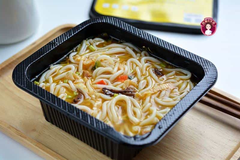 牛肝菌雞湯米線