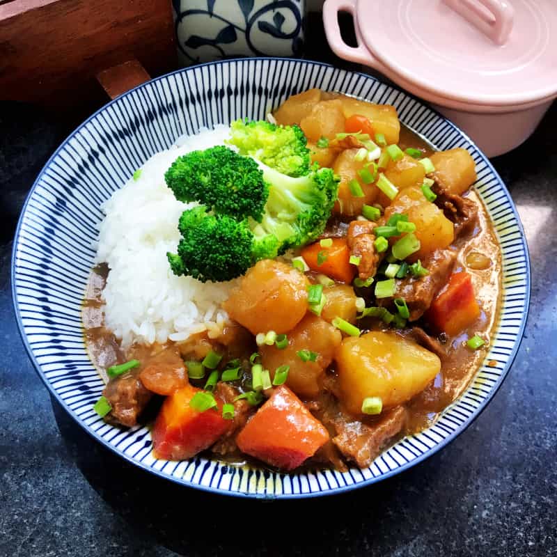咖哩牛肉蓋澆飯