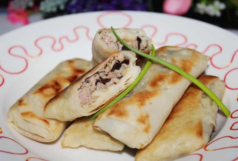 黑木耳瘦肉春捲