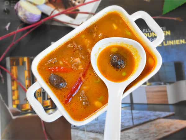 黑蒜番茄牛肉湯