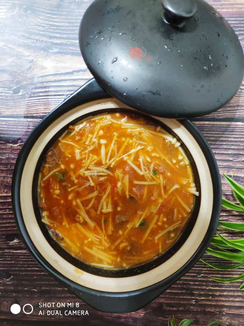 金針菇牛肉湯
