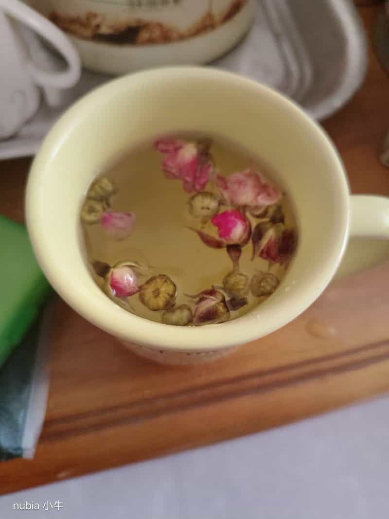 美白水