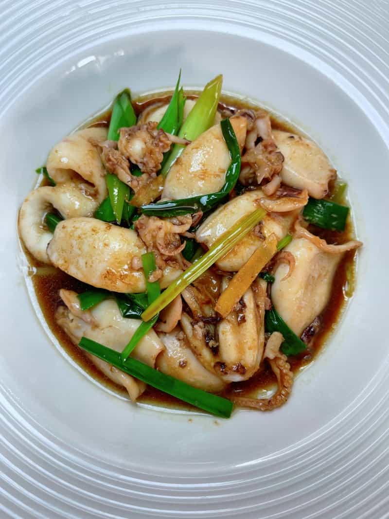 蒜苗芹菜炒小管