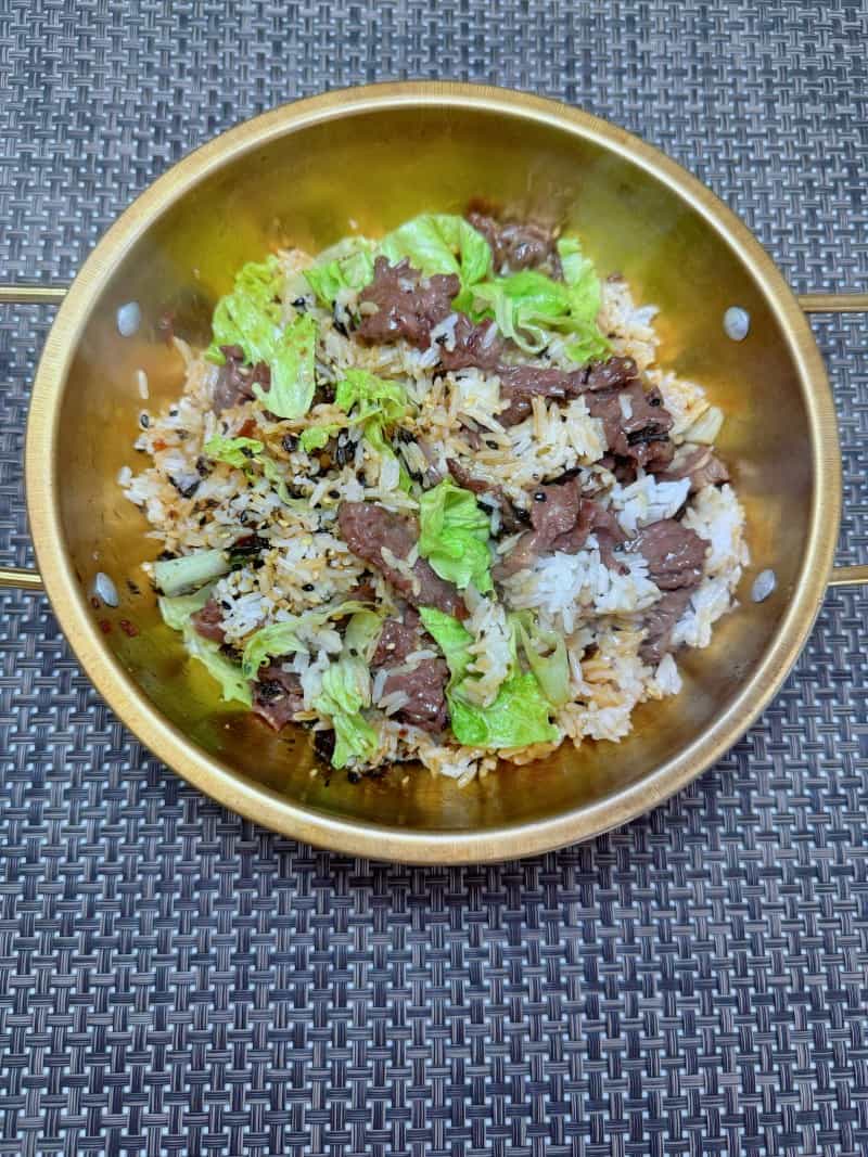 生菜牛肉拌飯