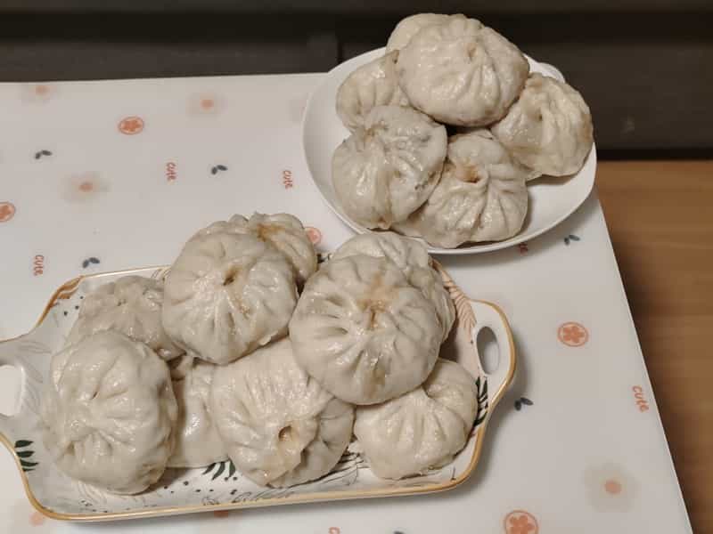 豬肉蔥包子