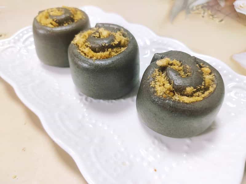 黑芝麻肉鬆饅頭