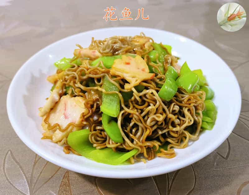蝦子味球青椒炒青稞泡麵