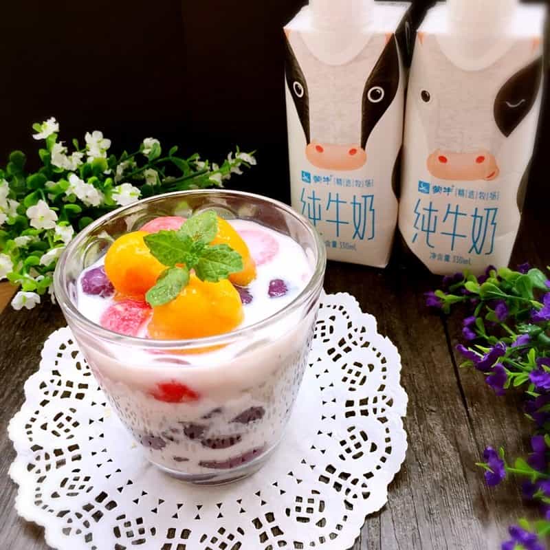 芋圓牛奶水果冰