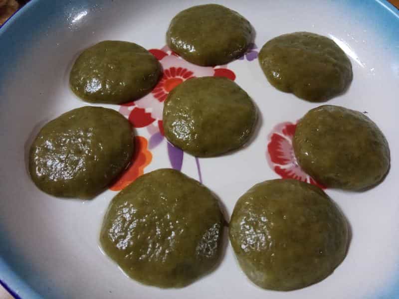 清香艾葉蒸粑