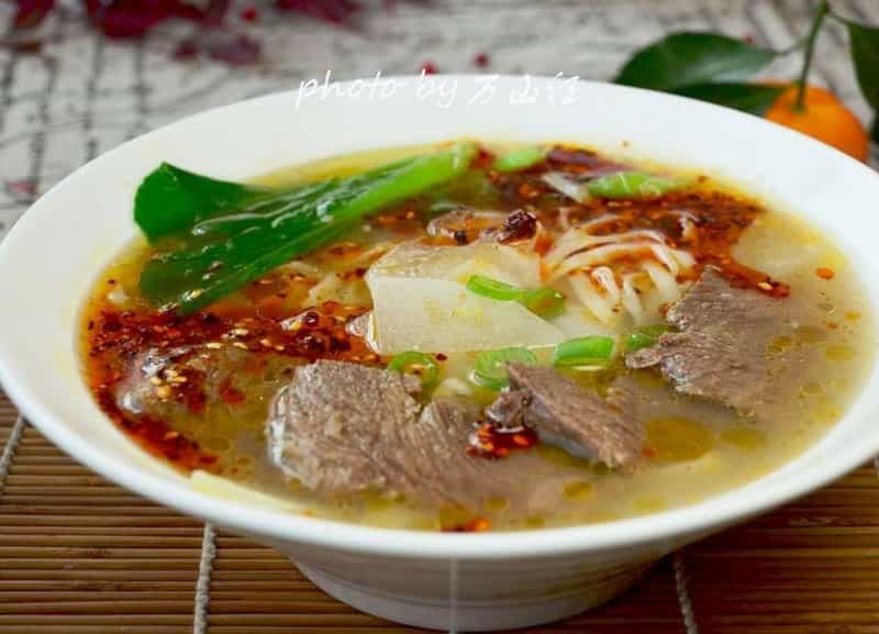牛肉拉麵
