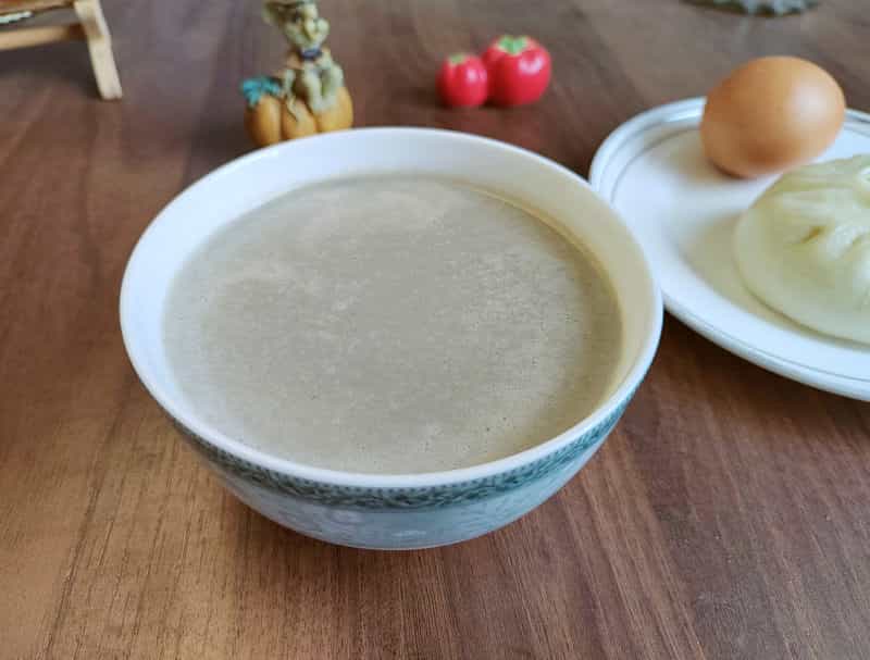 鷹嘴豆花生黑豆漿