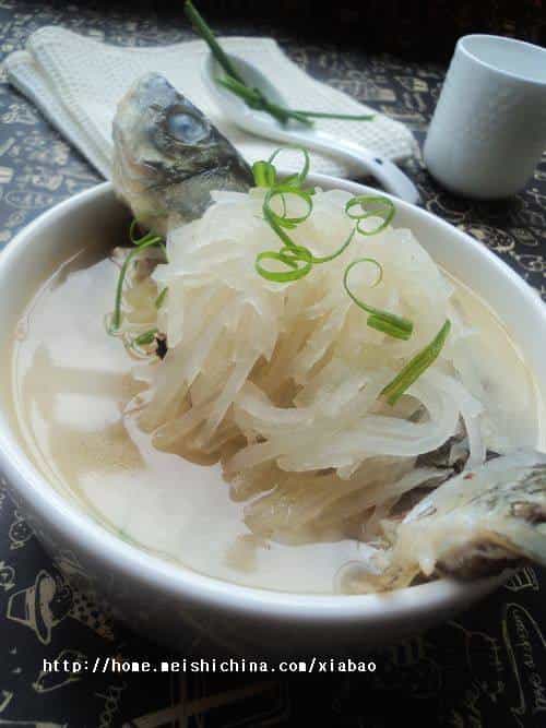 蘿蔔絲鯽魚湯