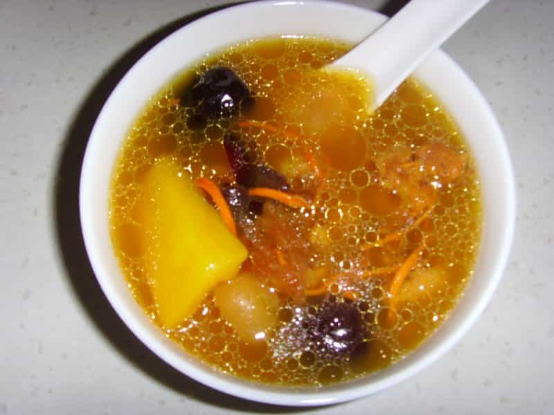 蟲草花煲鴨湯