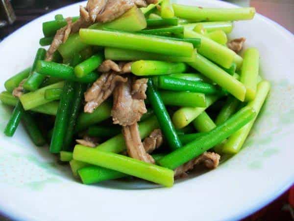 裡肌肉炒蒜苔