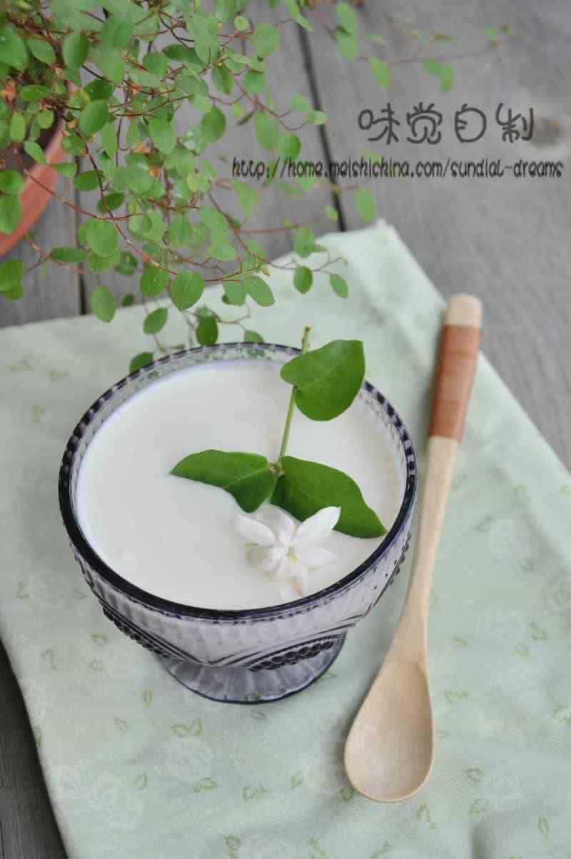 茉莉花茶酸奶