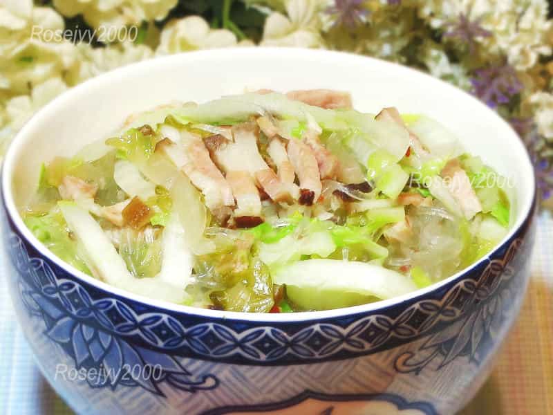 鹹肉火腿白菜湯