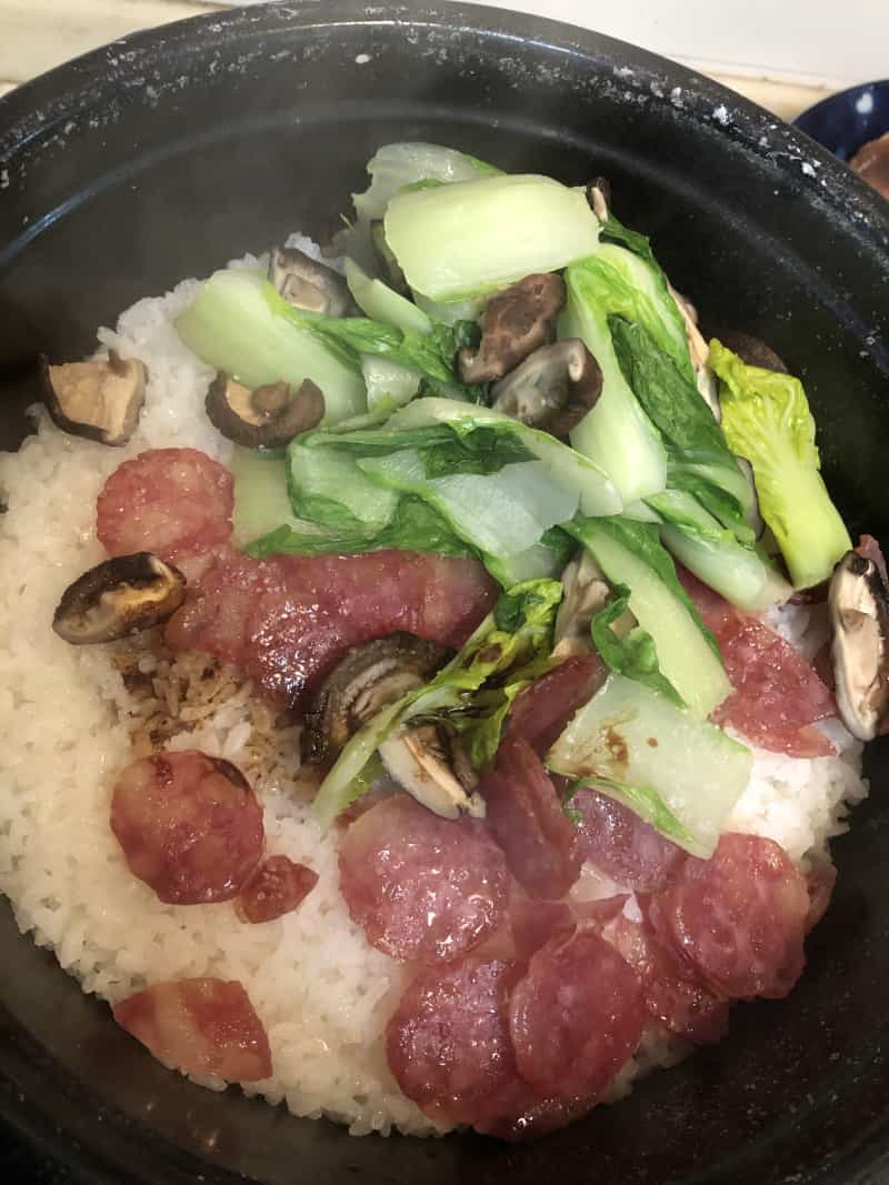 香腸煲仔飯