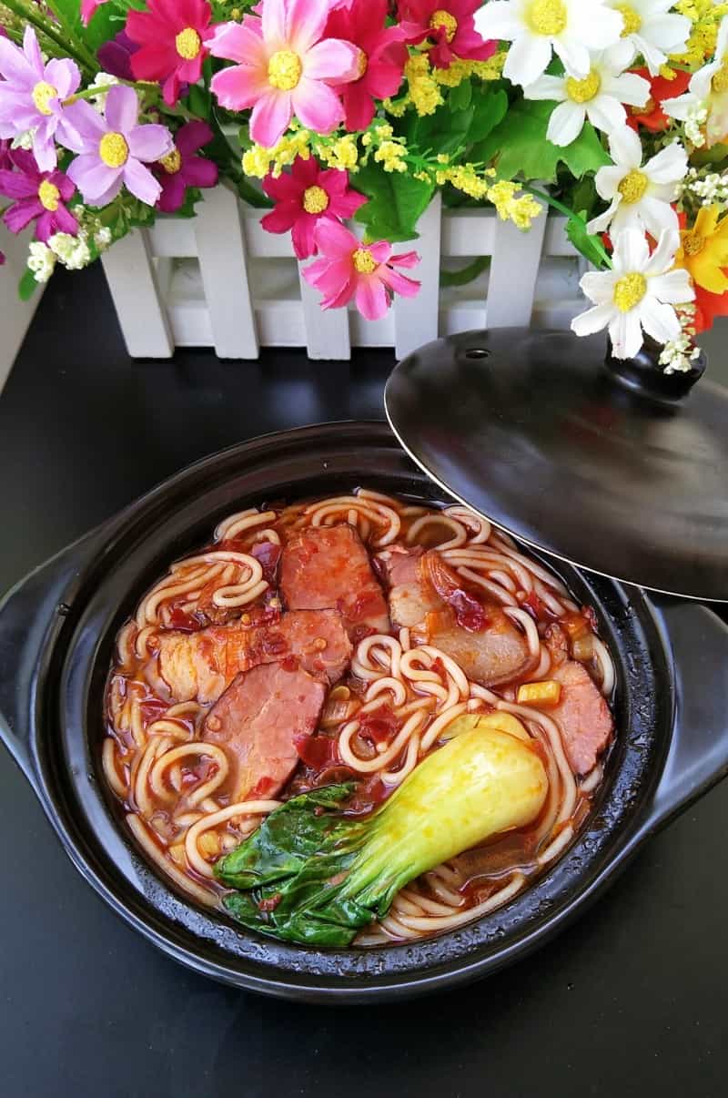 臘肉米線煲