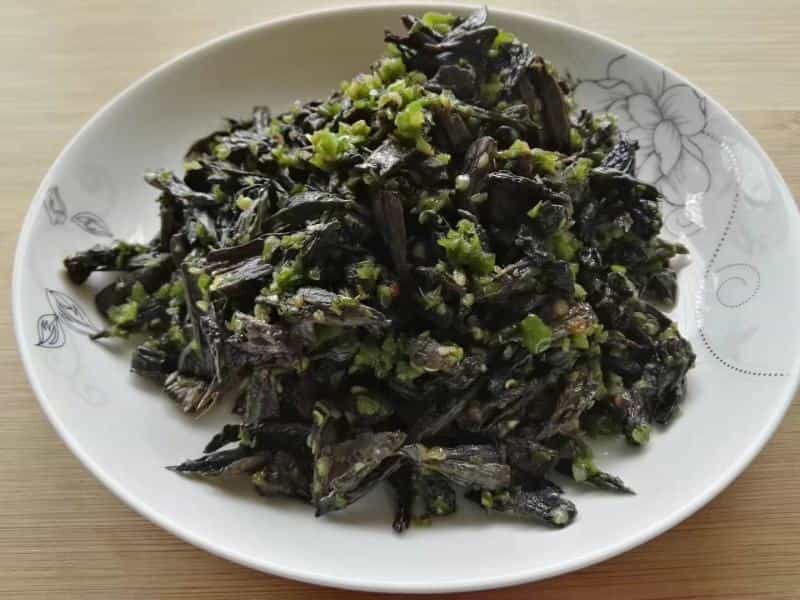 青椒炒乾巴菌