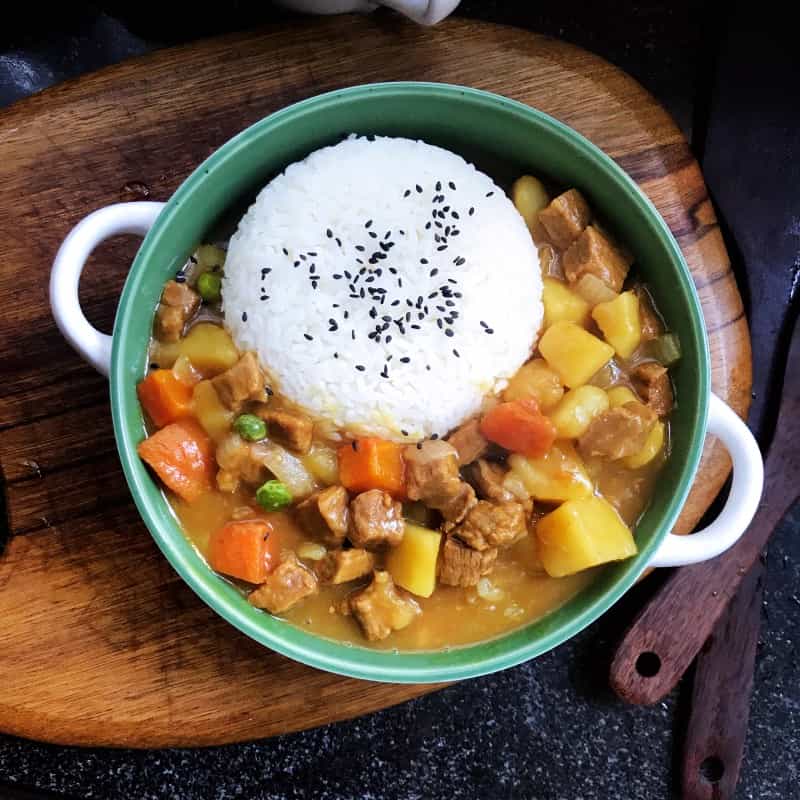 咖哩牛肉馬鈴薯蓋飯