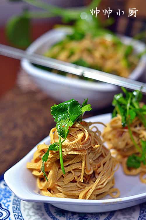 金針菇拌豆皮
