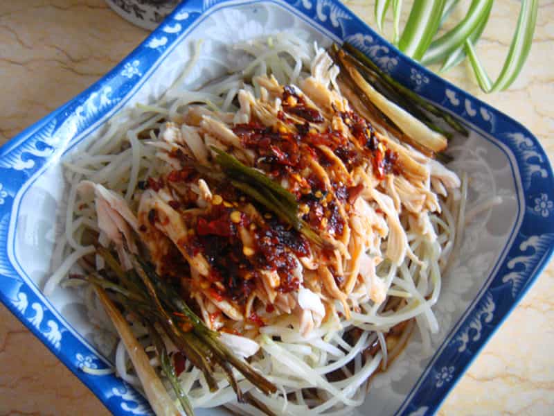熗拌雞絲綠豆芽