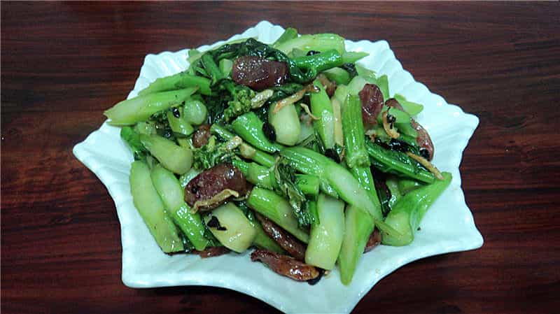 臘腸炒芥蘭