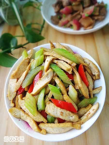 芹菜炒豆乾