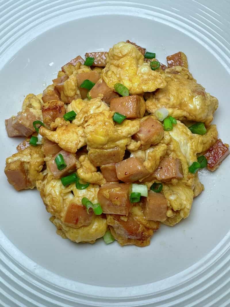 午餐肉滑蛋