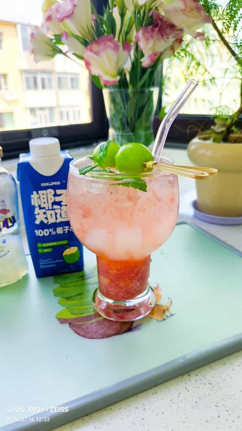蜜桃椰椰氣泡水