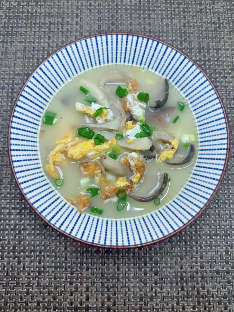 平菇雞蛋湯