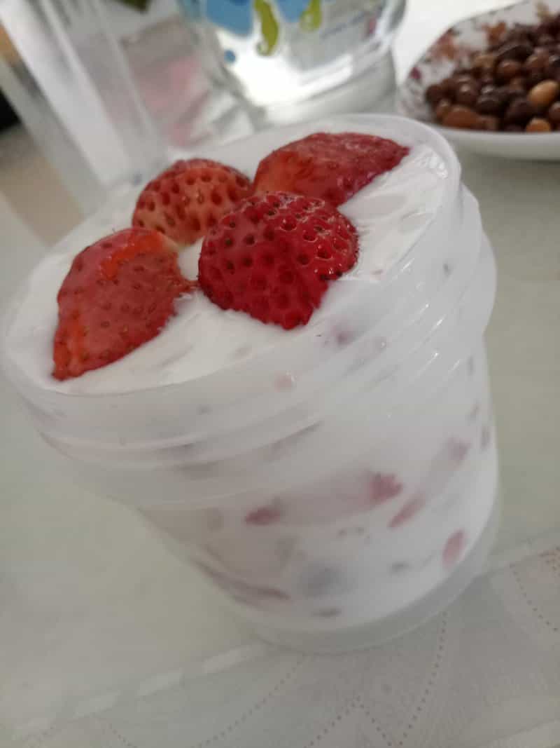 草莓大優格