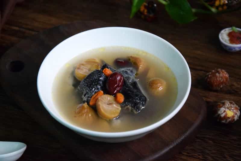 栗子烏雞湯