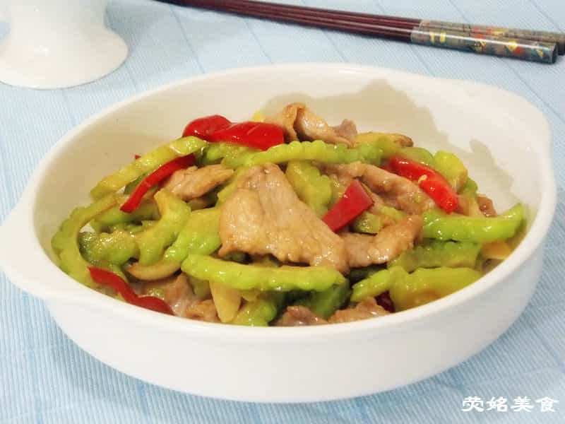 苦瓜炒肉片