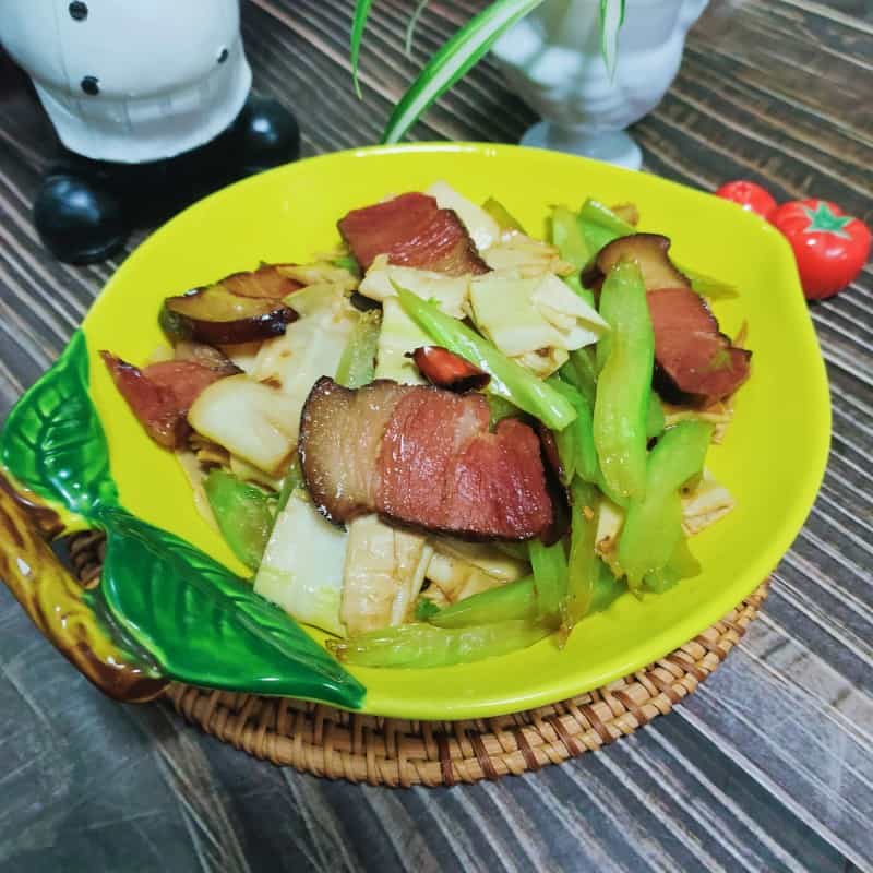 臘肉炒芹菜