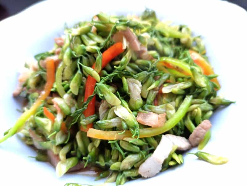 五花肉炒槐花