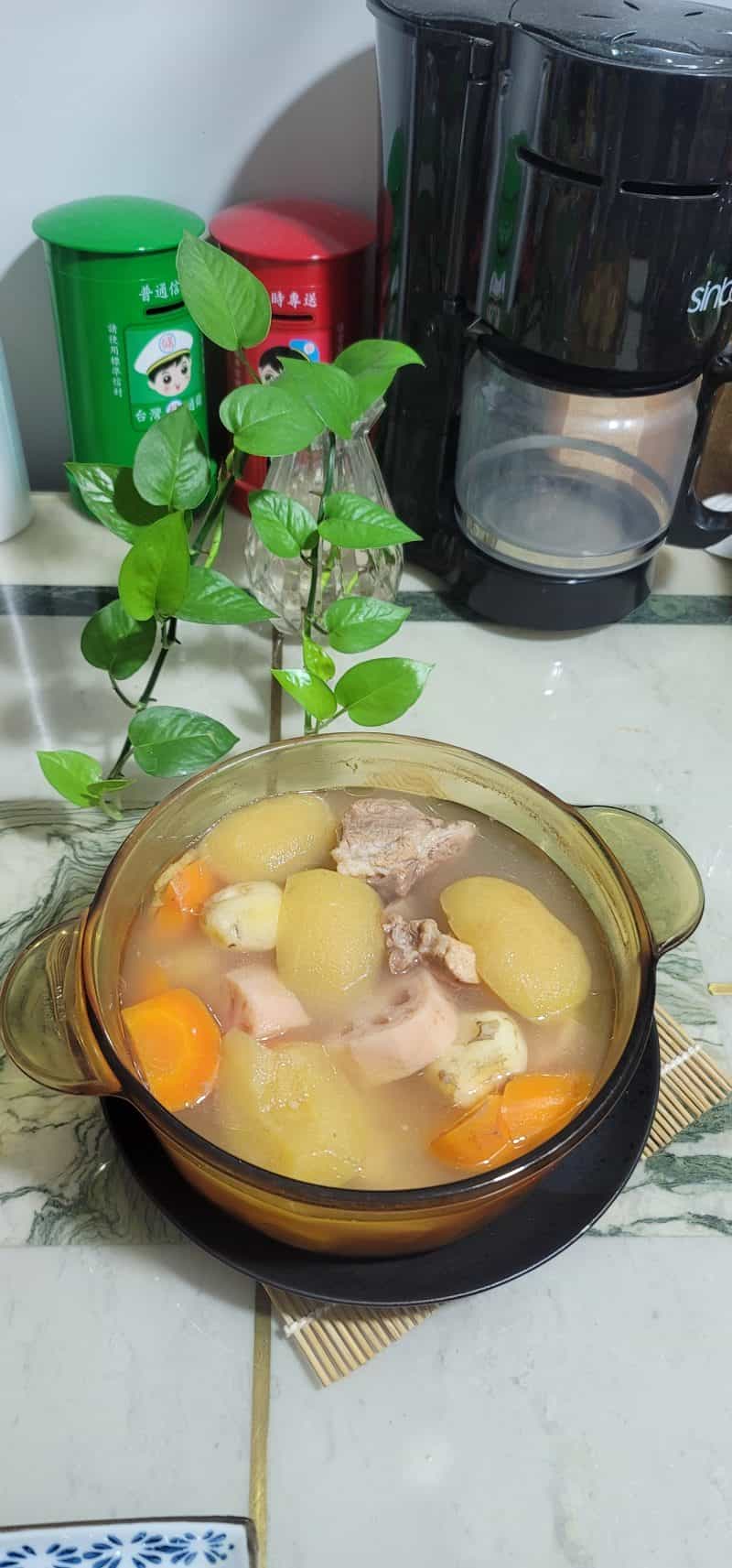 蓮藕馬蹄排骨湯