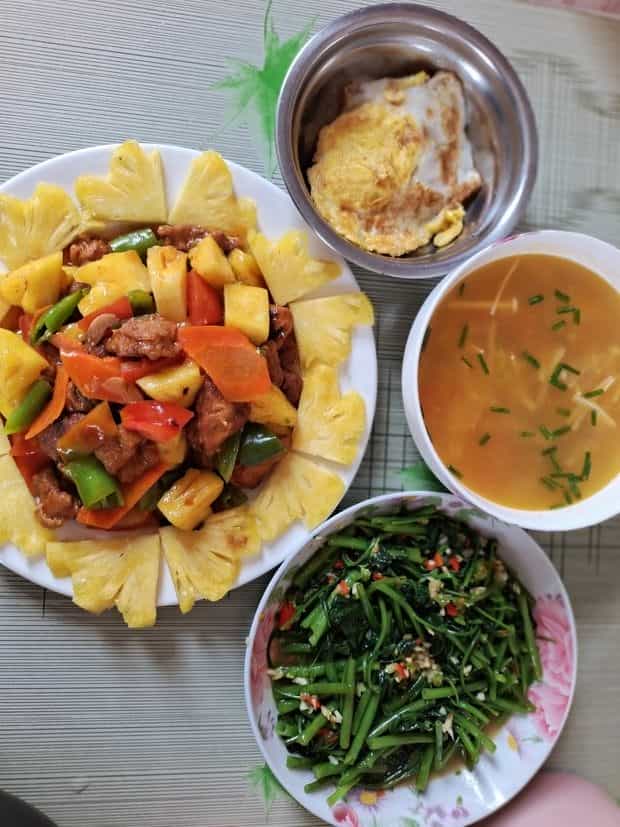 菠蘿咕咾肉