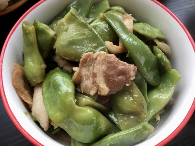 五花肉燉油豆