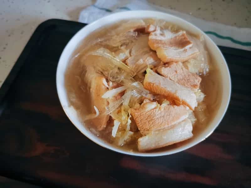 五花肉燉酸菜