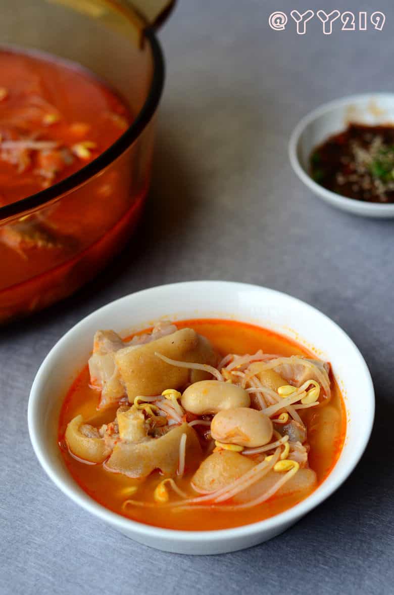 酸湯蹄花