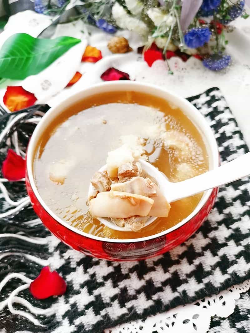 褲管肉墨魚湯