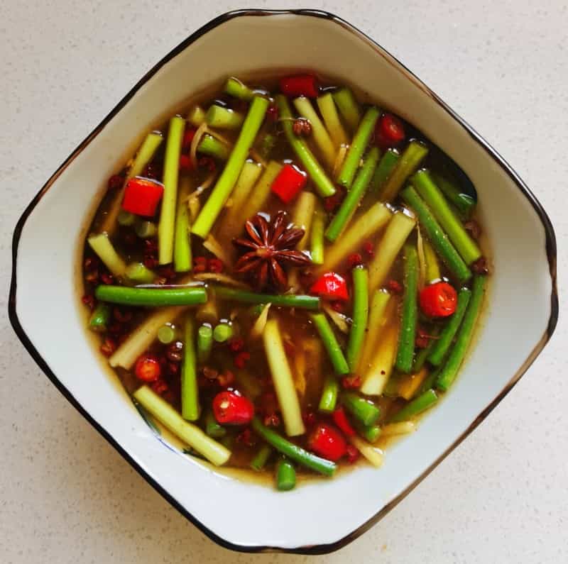 醃蒜苔