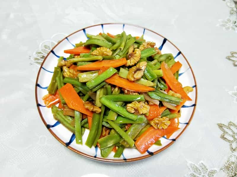 貢菜炒核桃